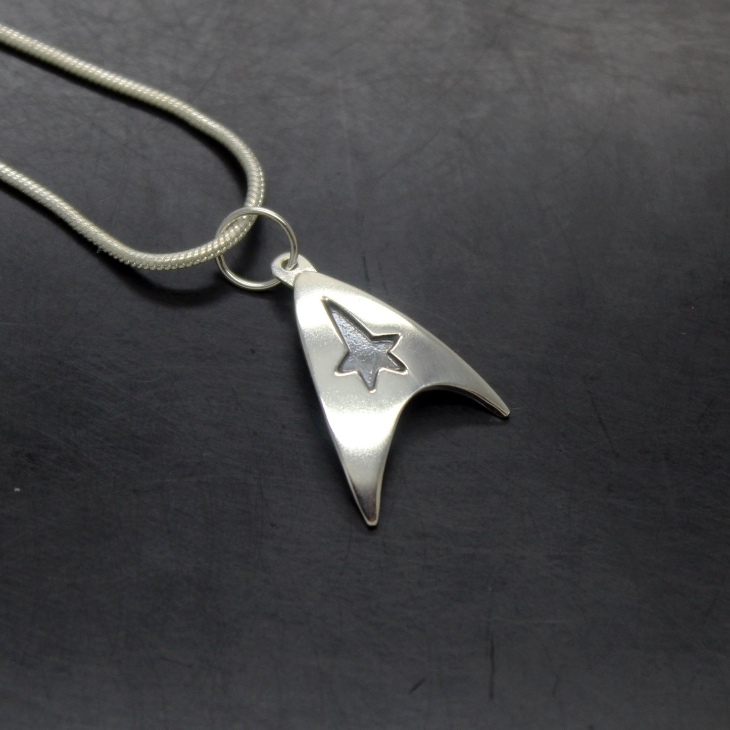 Star Trek Insignia Delta de la Flota Estelar colgante de plata 925