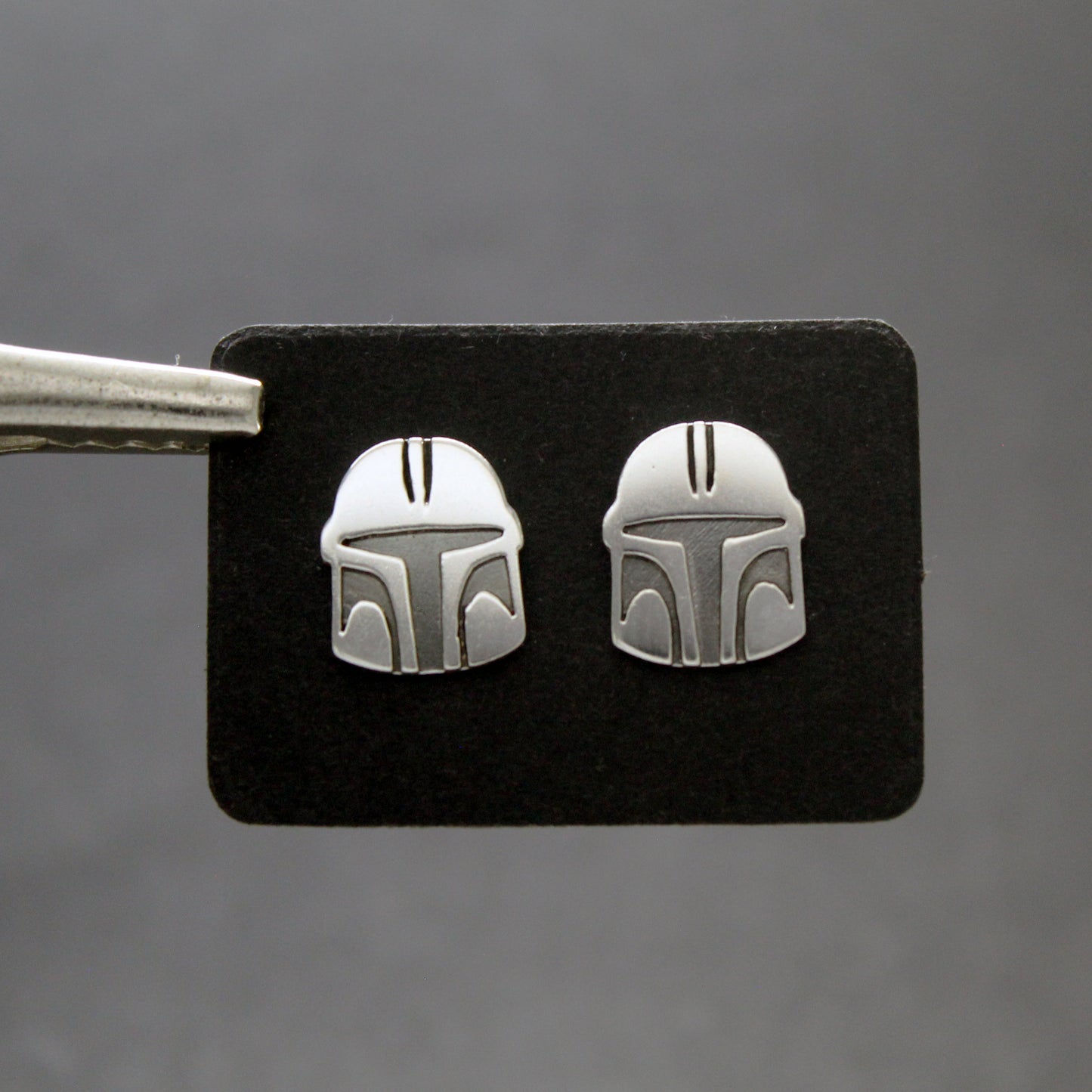 The Mandalorian helmet earrings in 925 silver