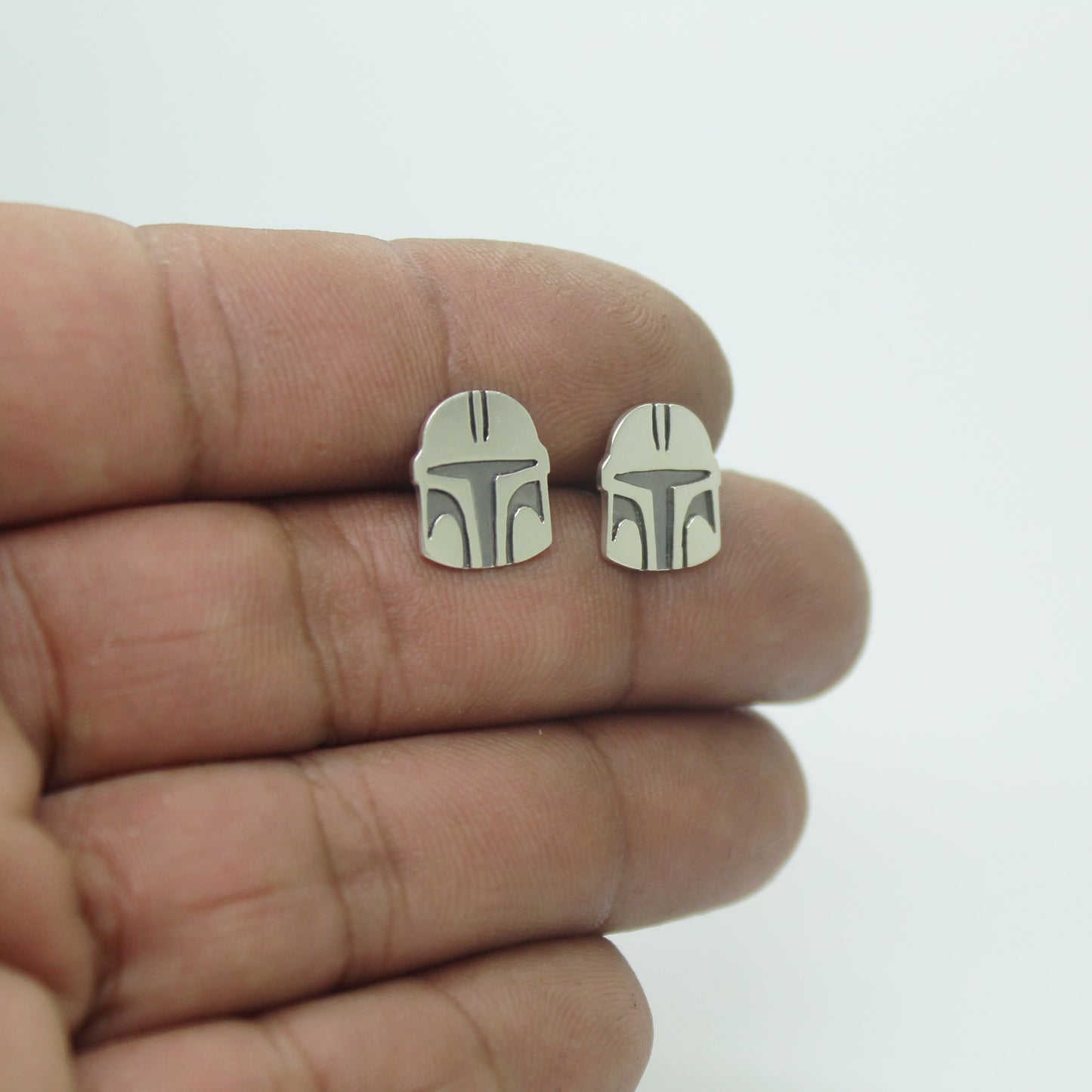 The Mandalorian helmet earrings in 925 silver