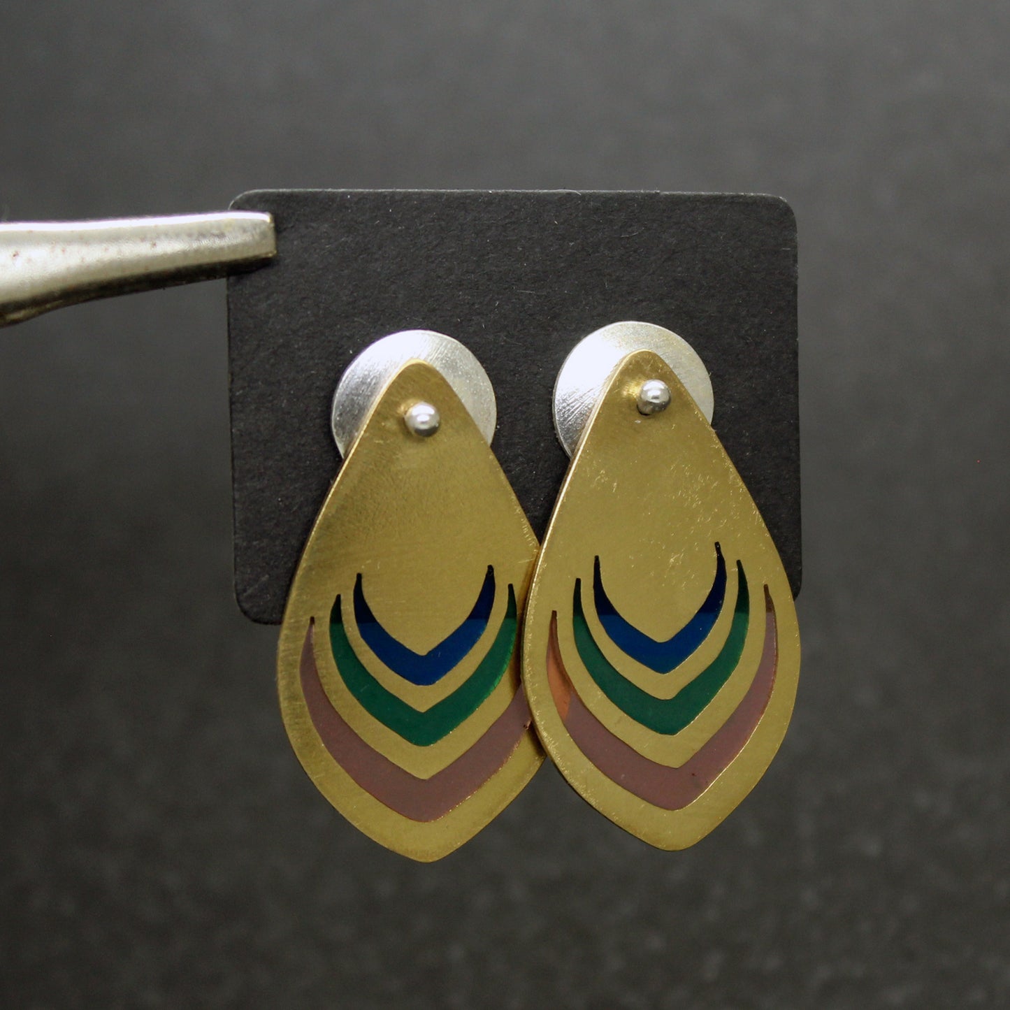 Pendientes lágrima multicolor en plata 925 y latón