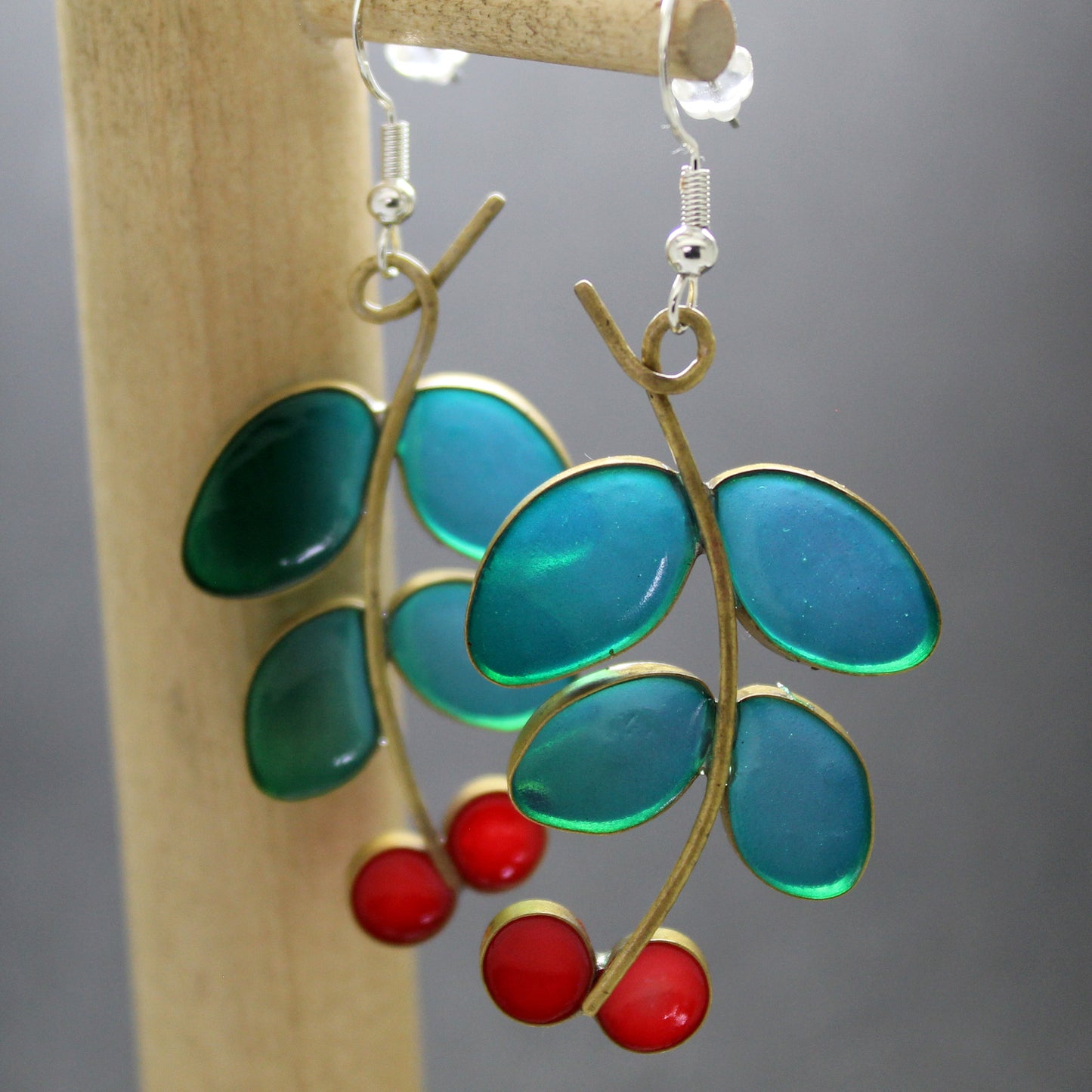 Pendientes Frutos Rojos de latón y resina UV