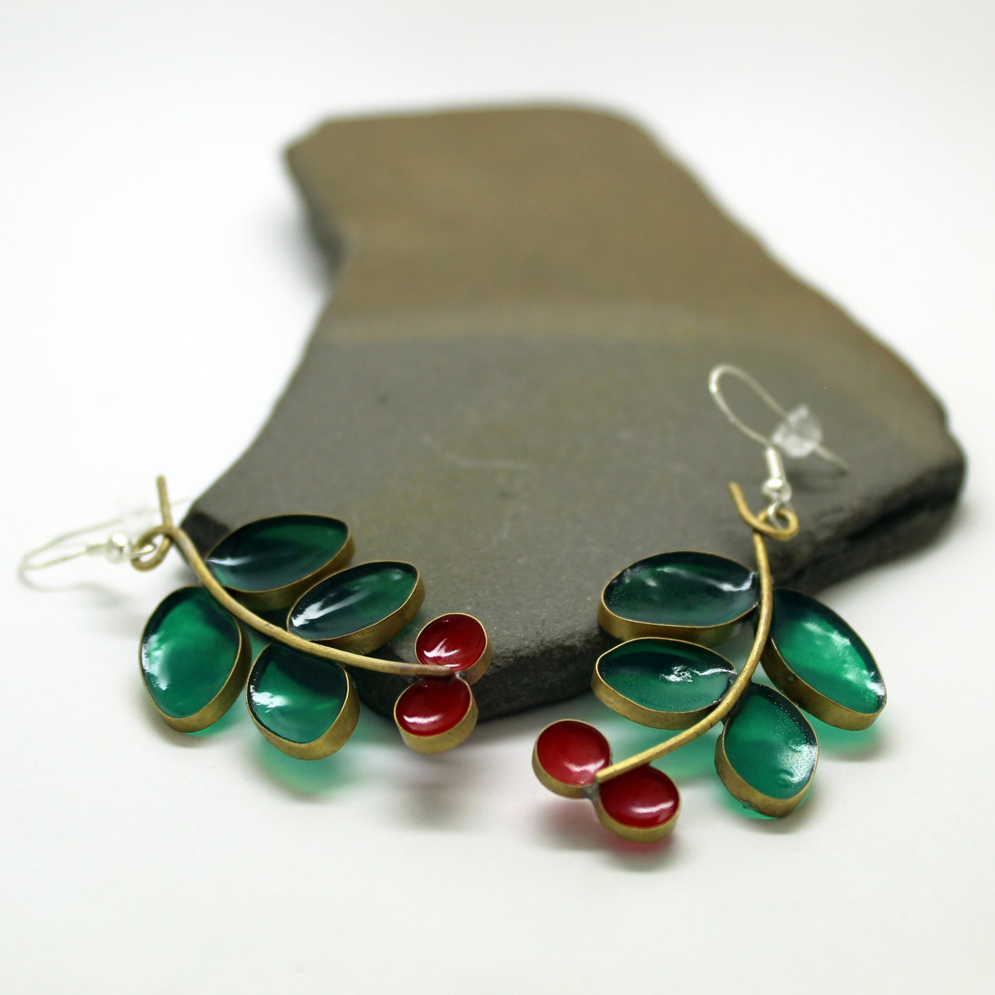 Pendientes Frutos Rojos de latón y resina UV