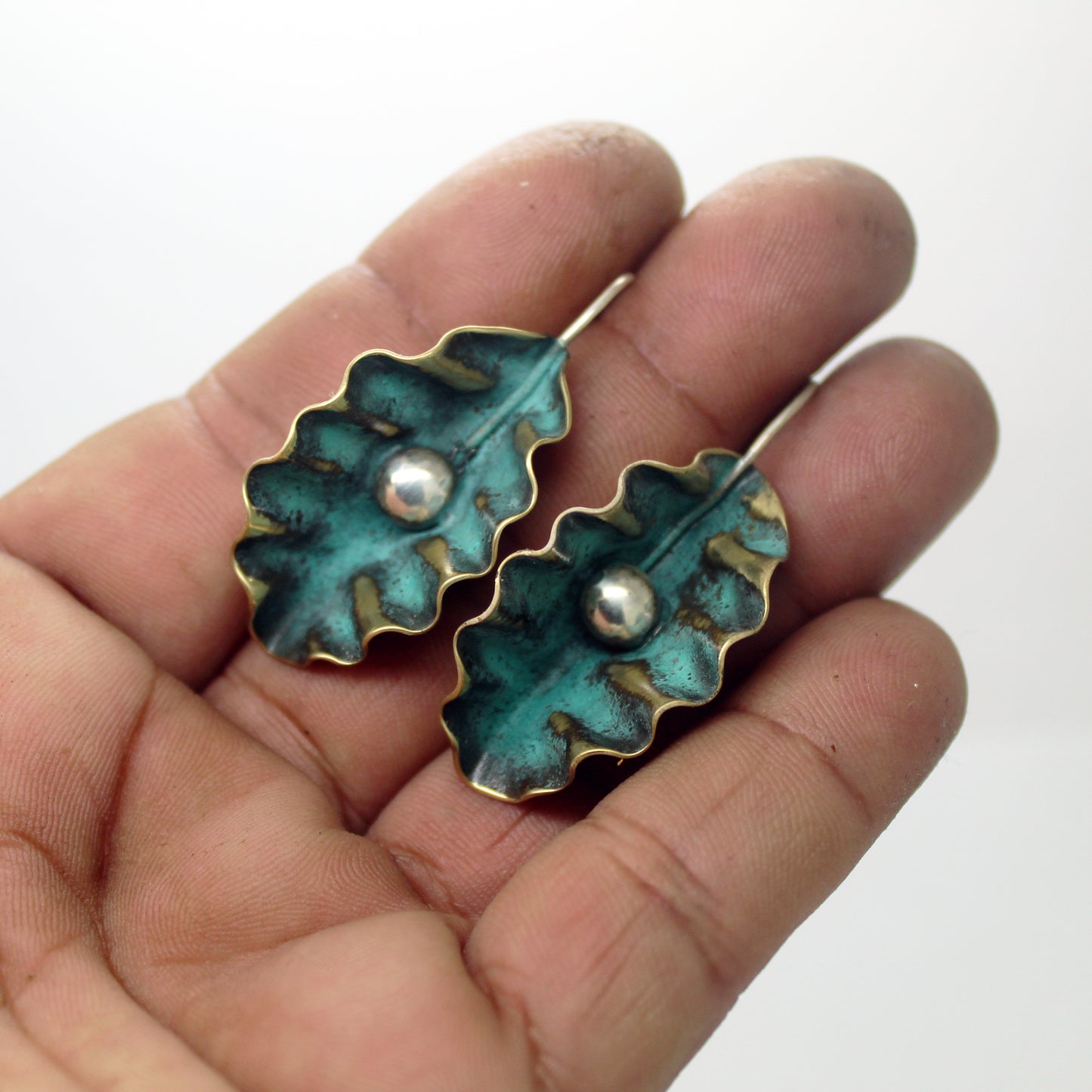 Pendientes Hoja Ondulada de latón y plata 925