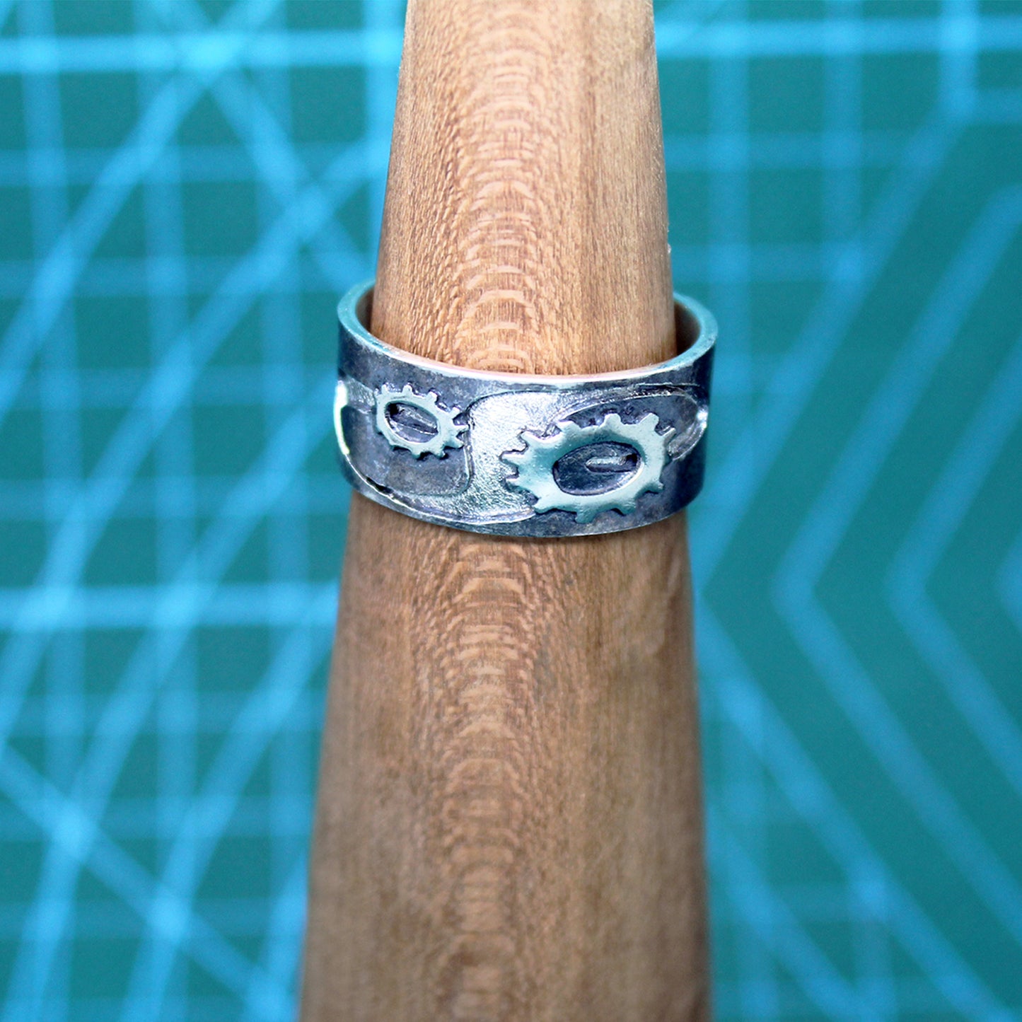 Anillo N Mundos en plata 925