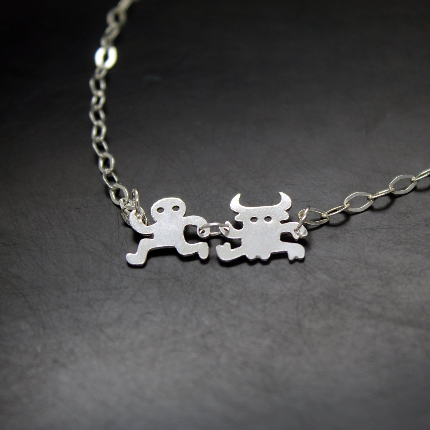 Gargantilla Encierrillo de plata 925 by Mikel Urmeneta