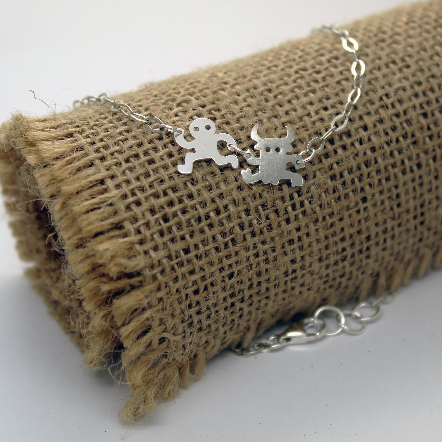 Gargantilla Encierrillo de plata 925 by Mikel Urmeneta