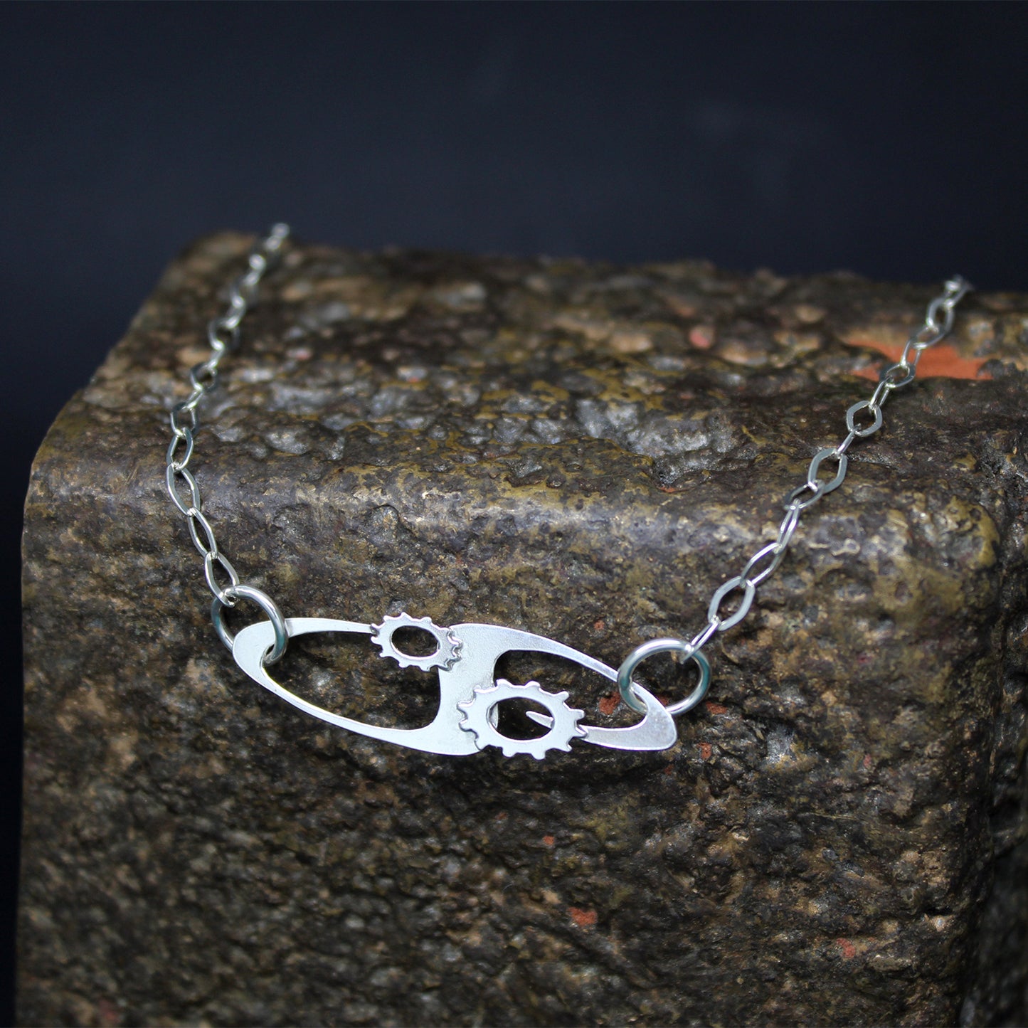 Collar N Mundos en plata 925