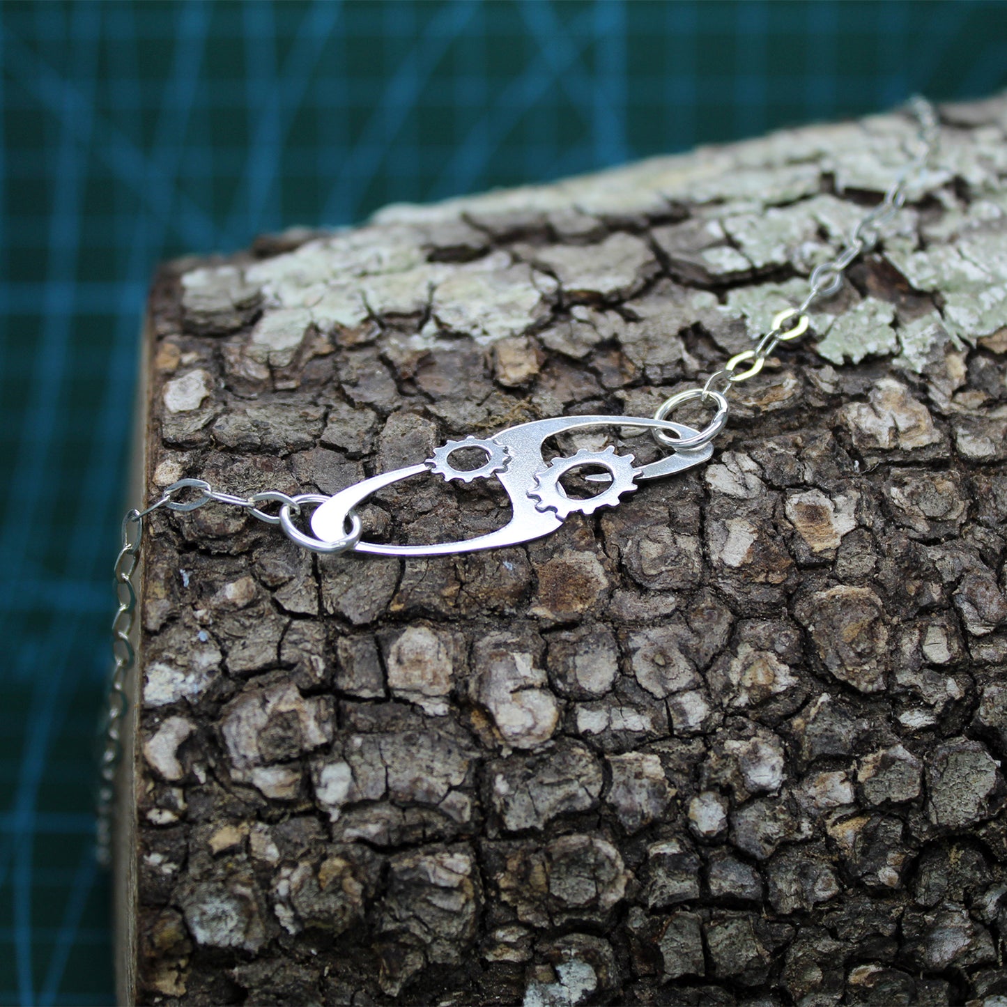 Collar N Mundos en plata 925