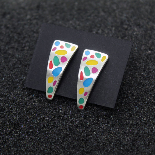Triángulos con colores pendientes en plata 925