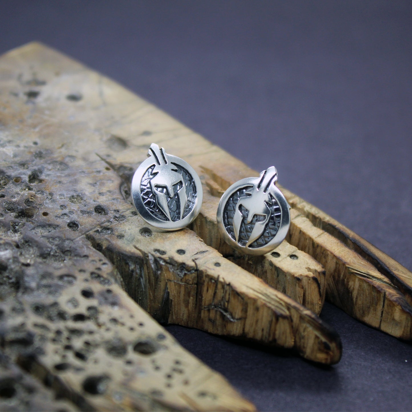 Assassin's Creed Odyssey inspiration earrings in 925 silver