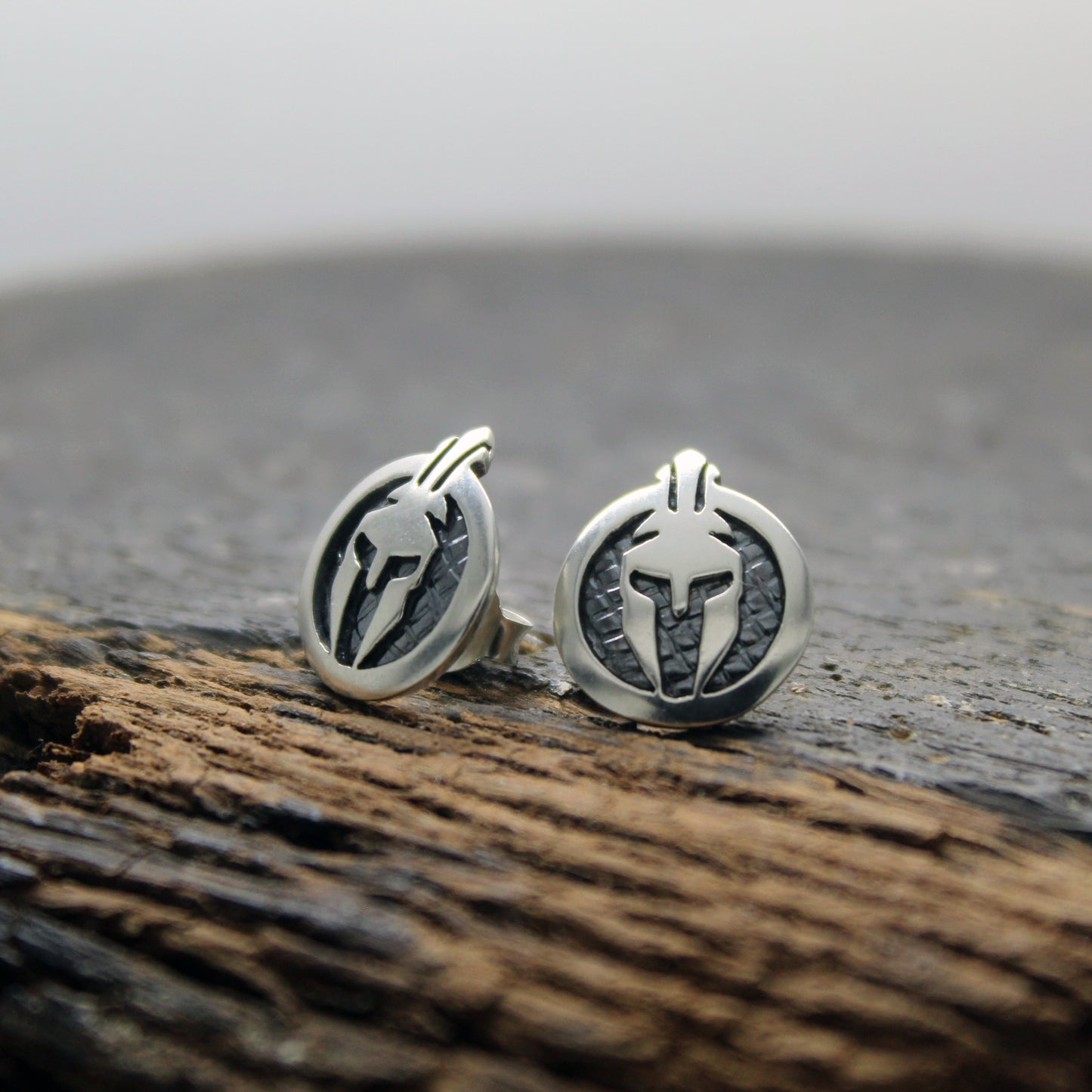 Assassin's Creed Odyssey inspiration earrings in 925 silver