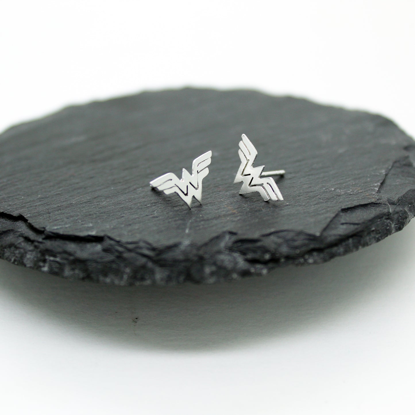 Wonder Woman earrings in 925 silver