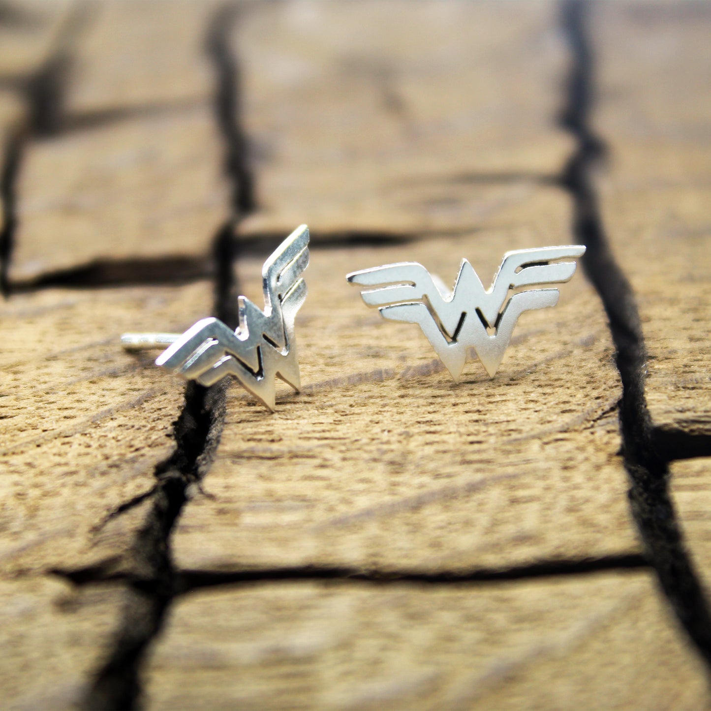 Wonder Woman earrings in 925 silver