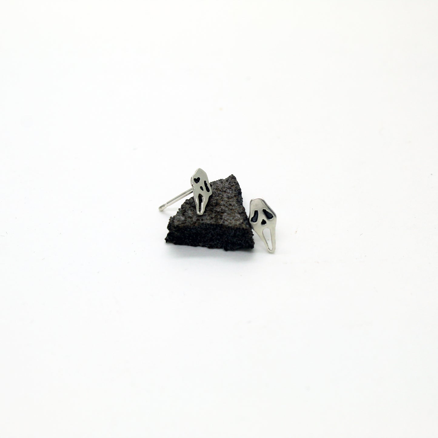 Ghostface Scream mask mini earrings in 925 silver
