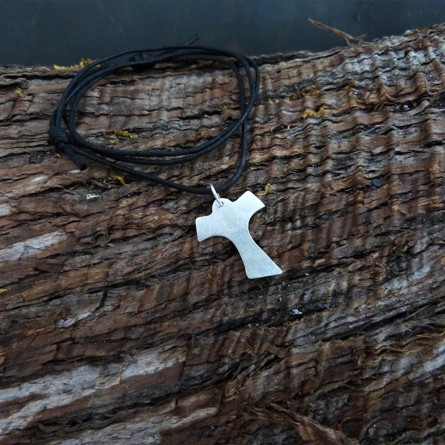 Colgante de plata Tau del Camino de Santiago