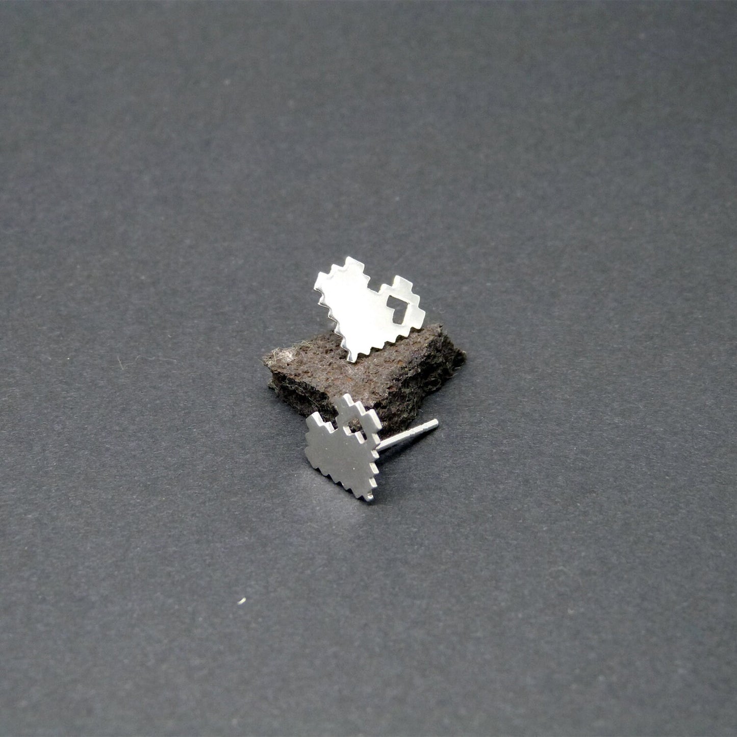 Pendientes 8 Bits Corazones de plata 925