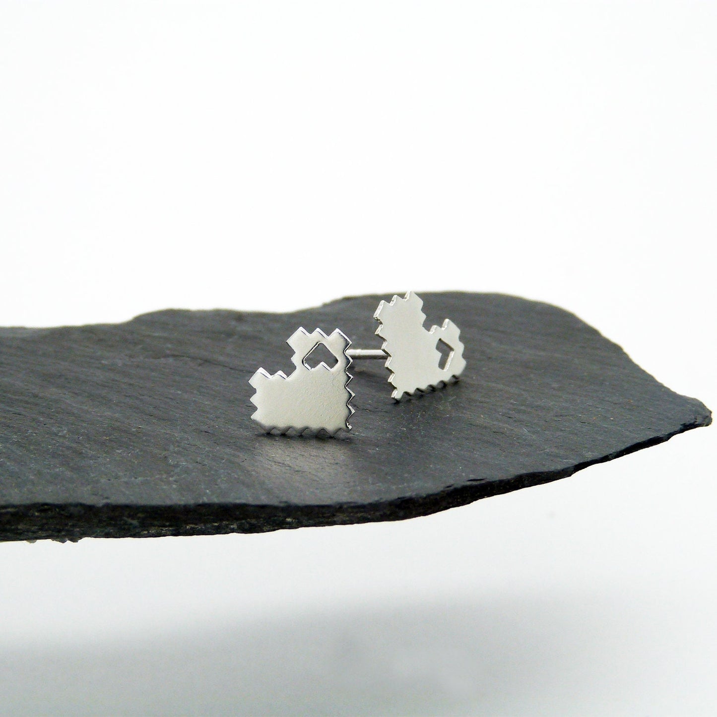 Pendientes 8 Bits Corazones de plata 925