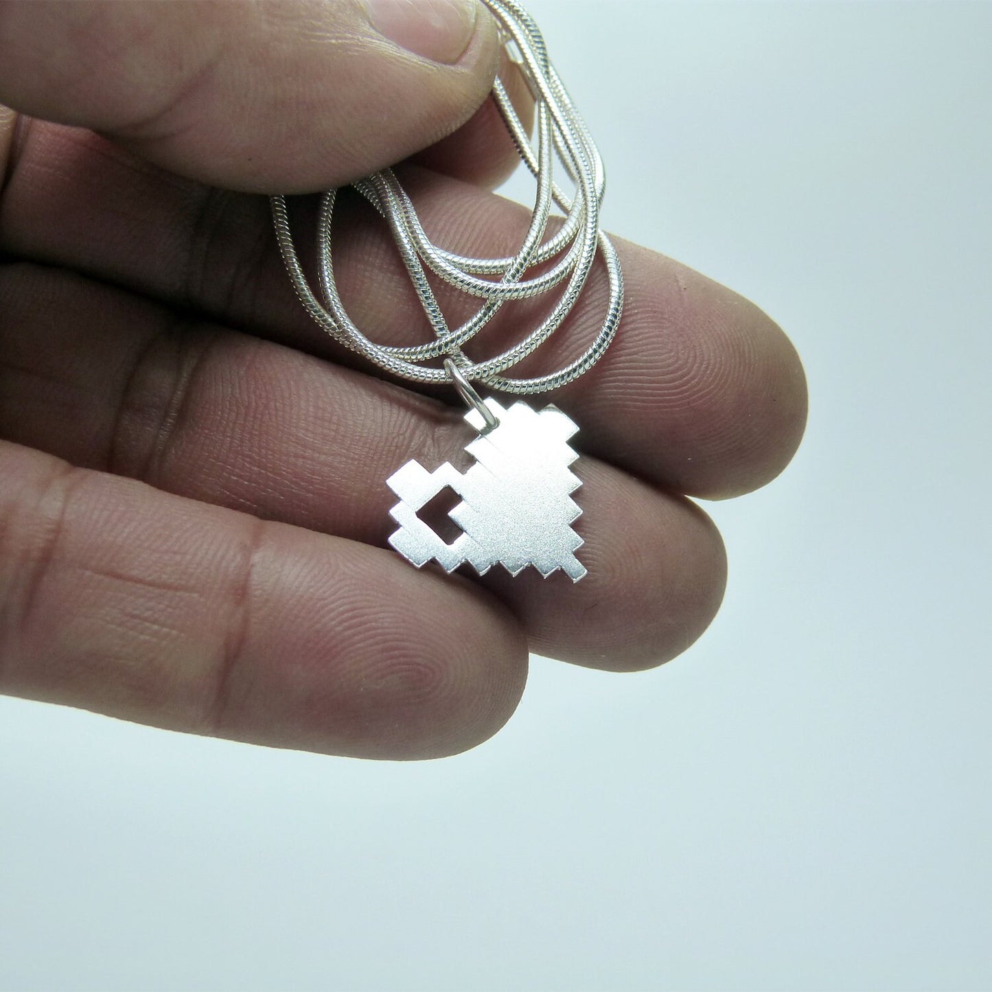 Gargantilla Corazón 8 bits de plata 925
