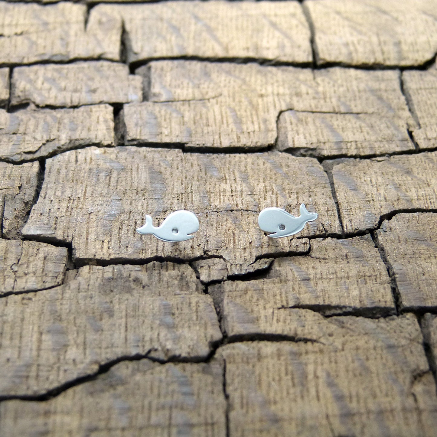 925 silver whale earrings