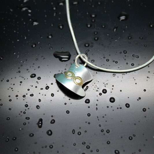 Colgante Sombrero de Dangerdoll en plata 925 y latón.