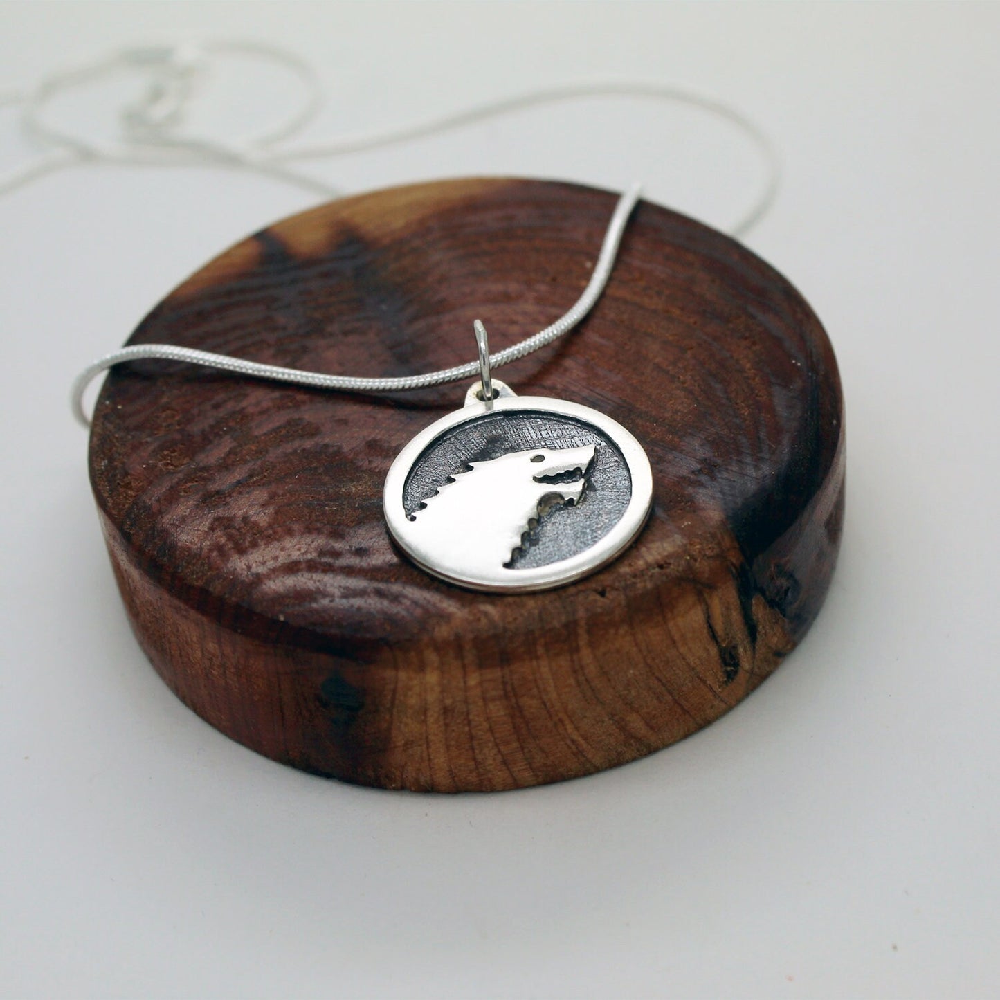 Wolf of the house Stark pendant in 925 silver