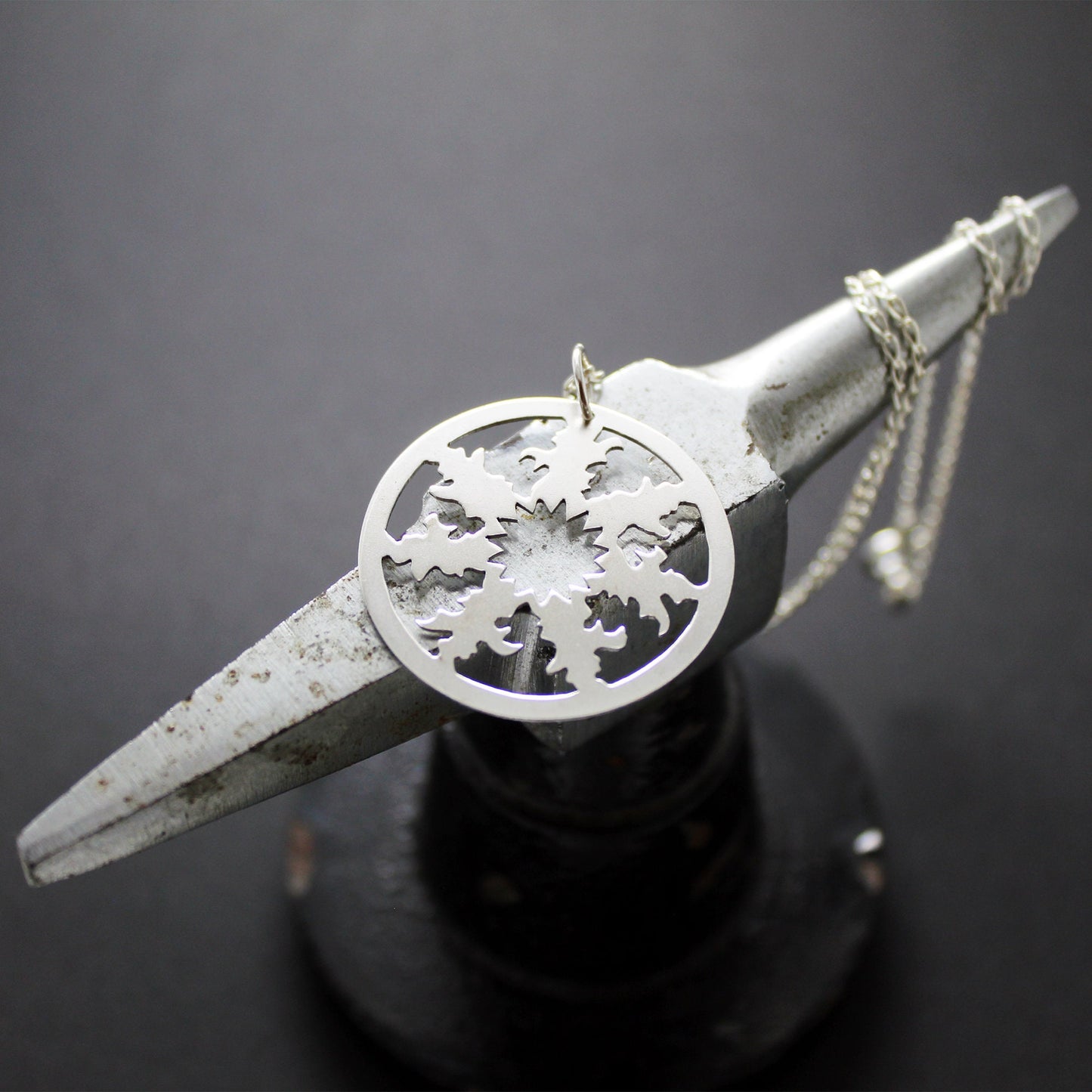 Openwork eguzkilore pendant in 925 silver (large)