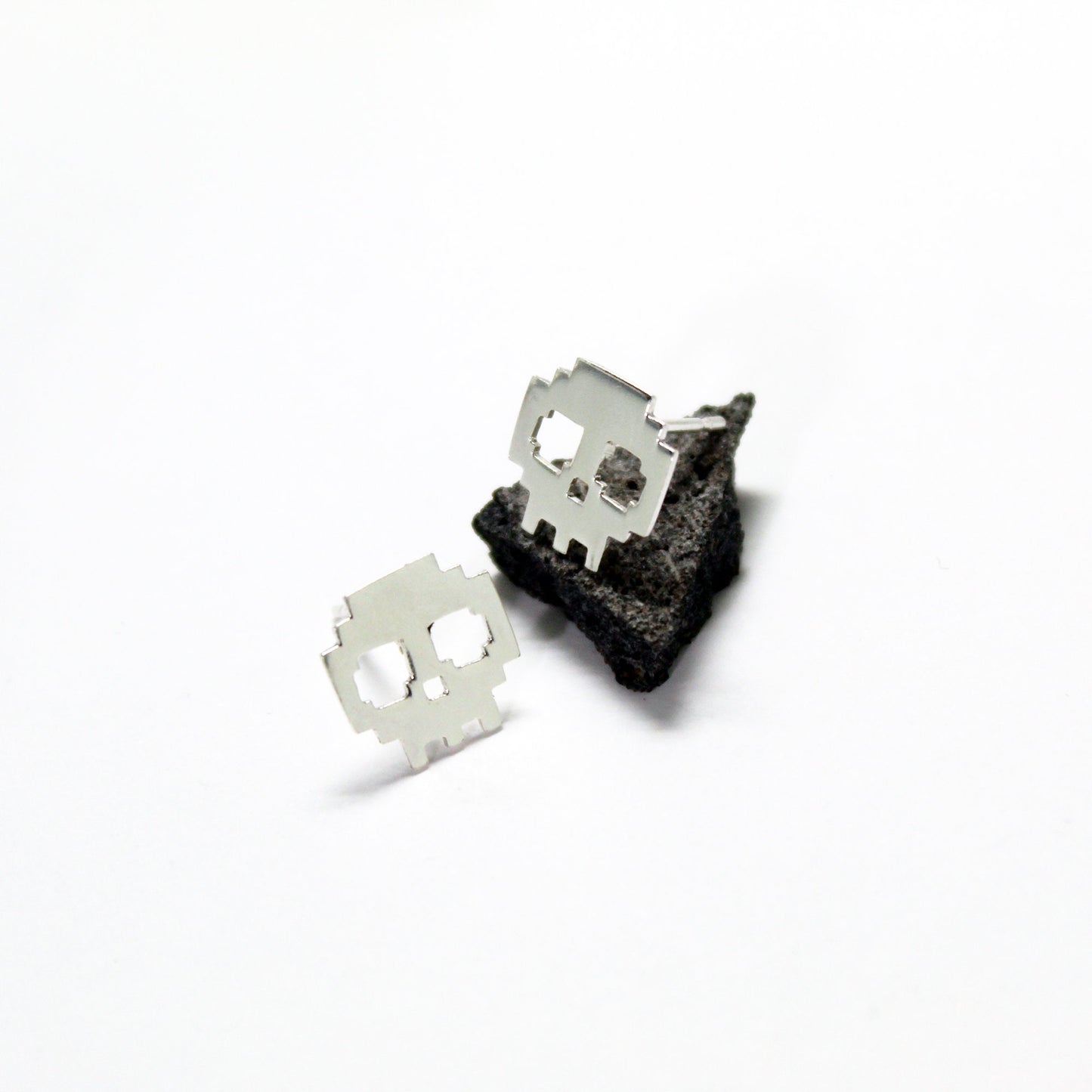 Calaveras 8 bits Pendientes de plata 925