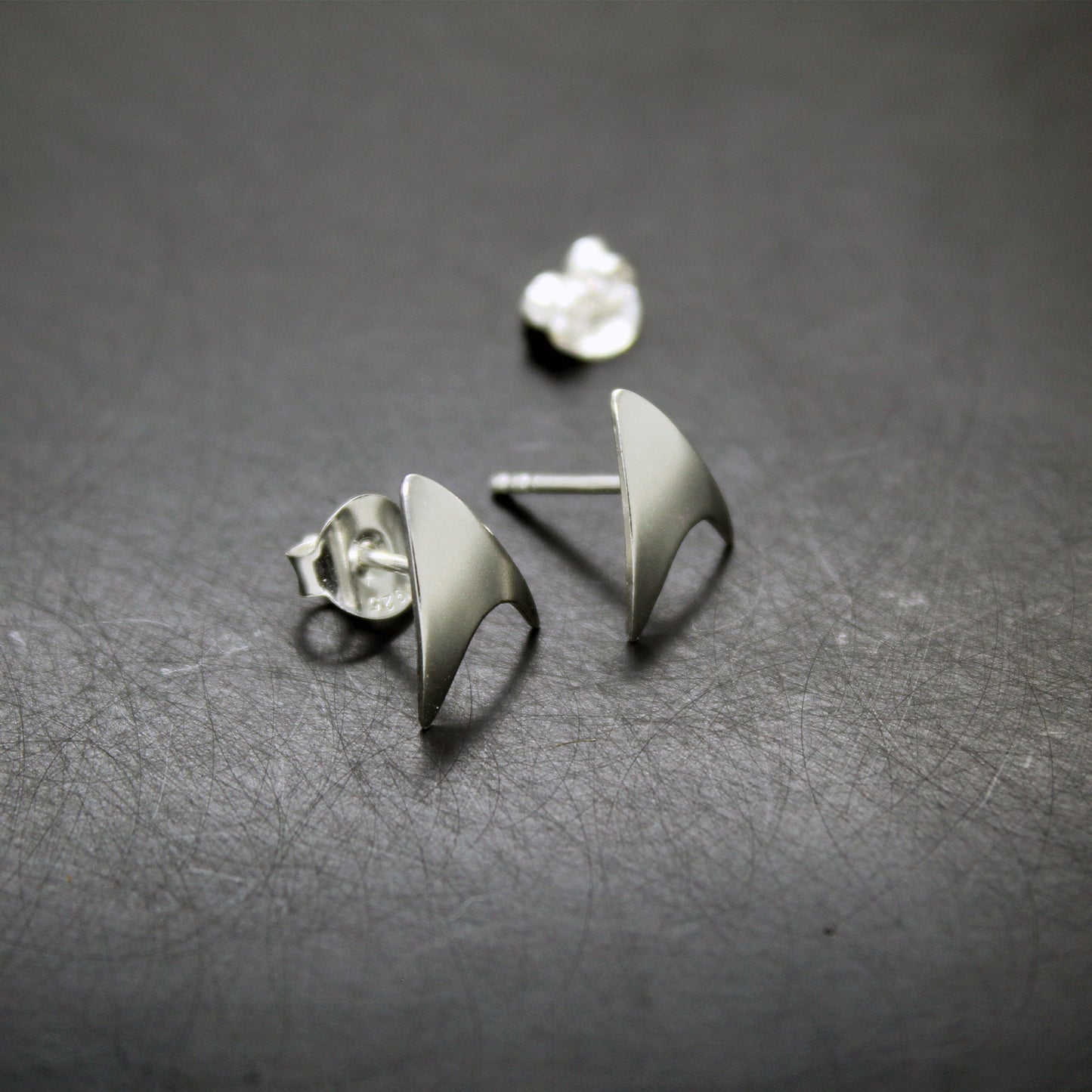 Star Trek Starfleet Delta Insignia 925 Silver Earrings