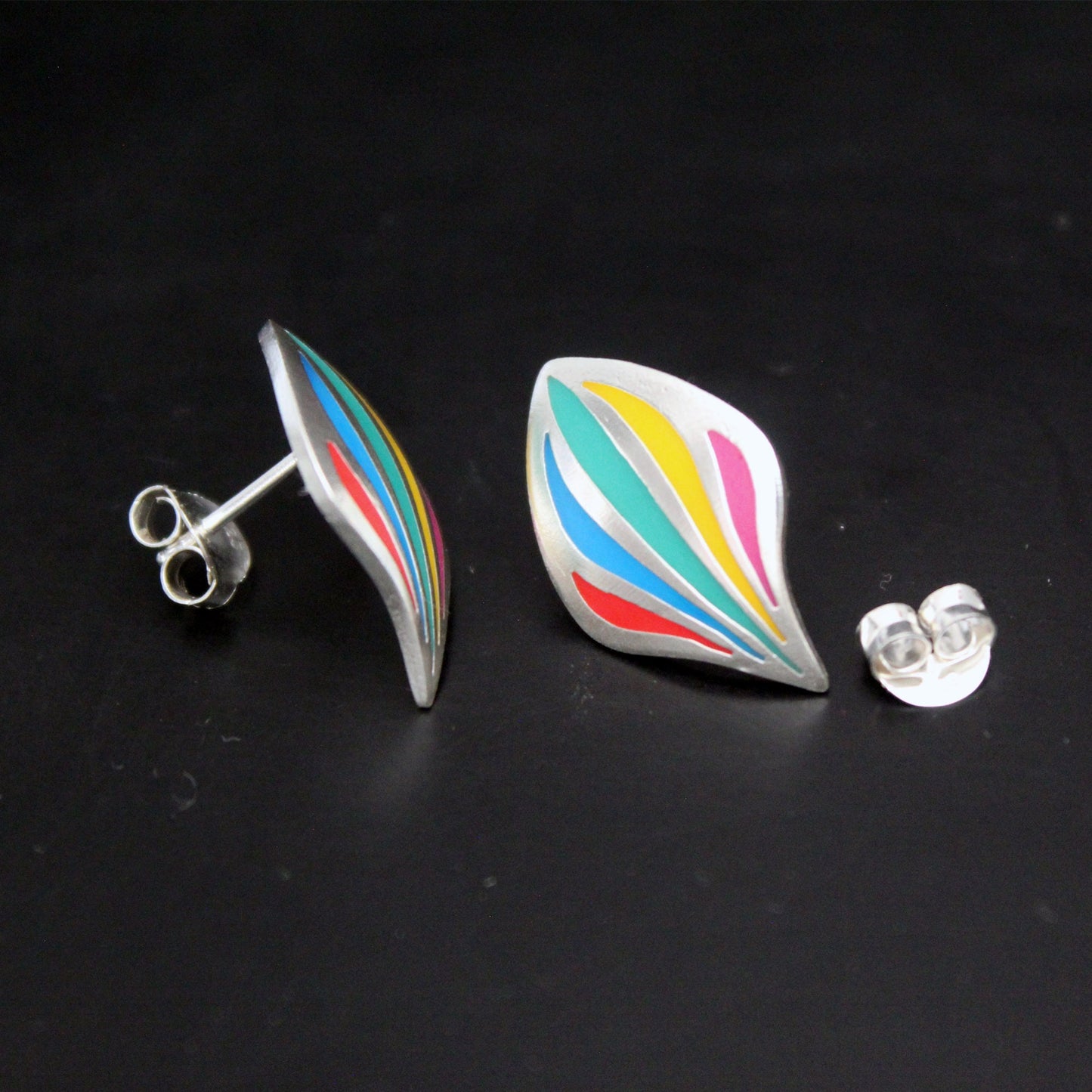 Llamas de colores pendientes en plata 925