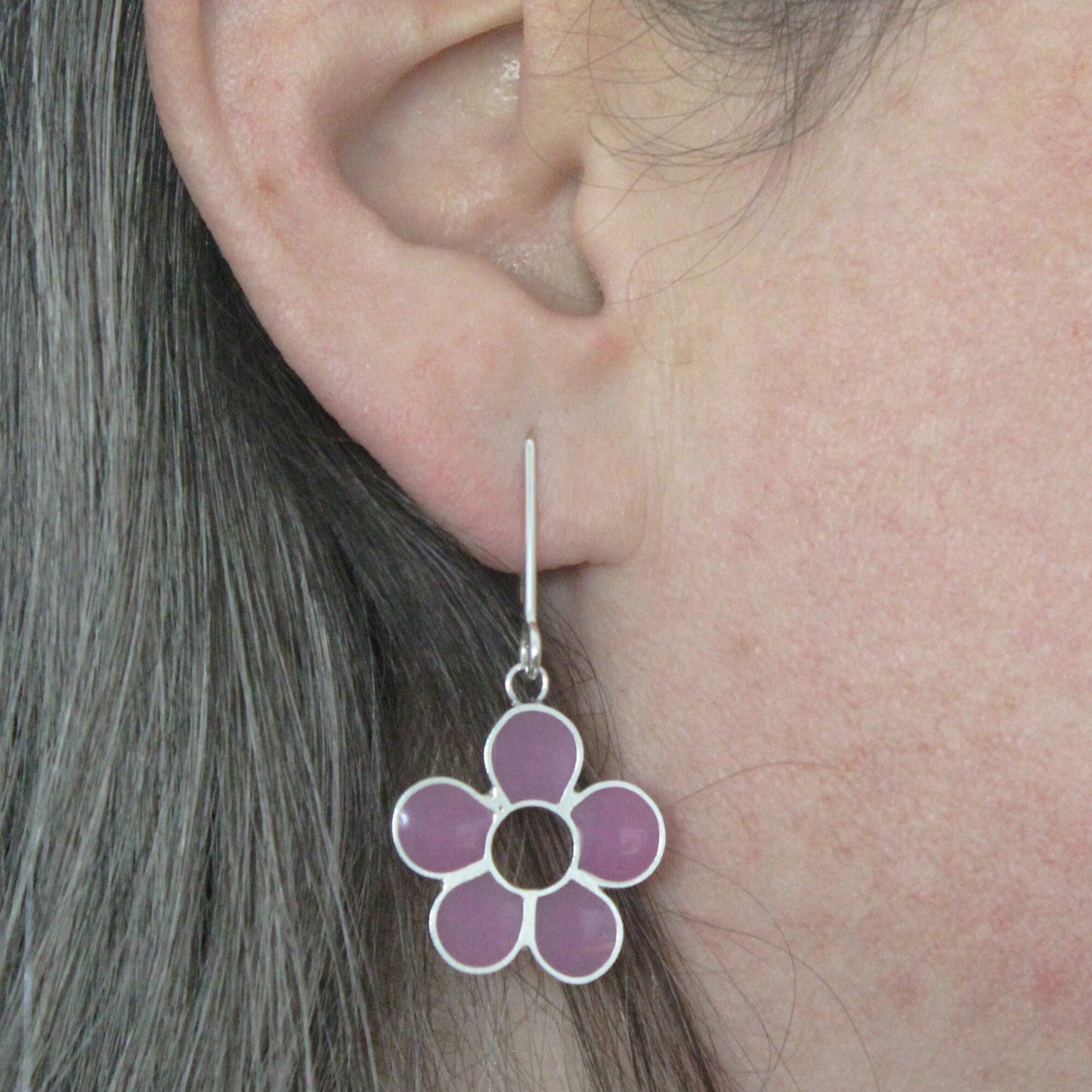 Flores lilas pendientes en plata 925