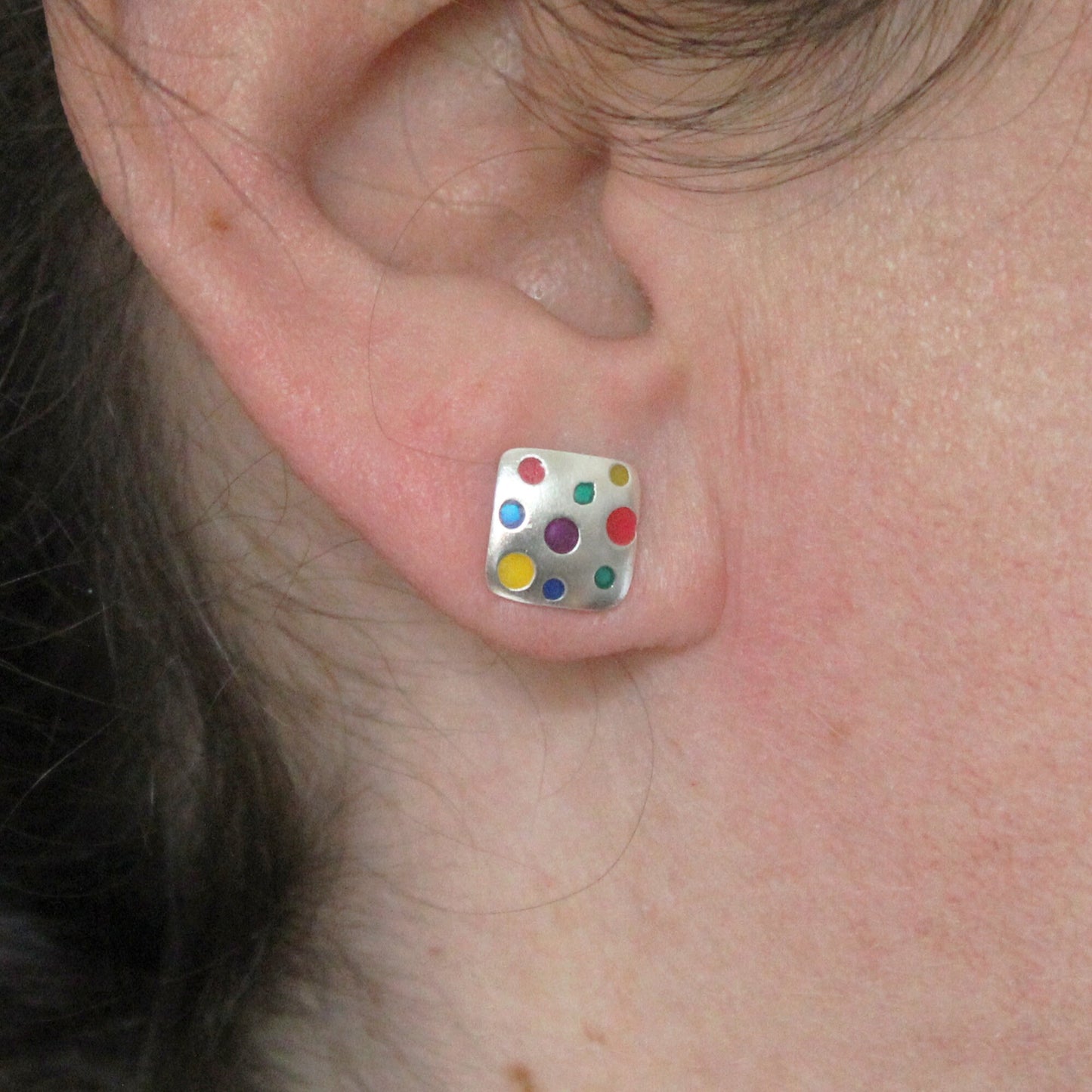 Pendientes cuadrados con colores en plata 925