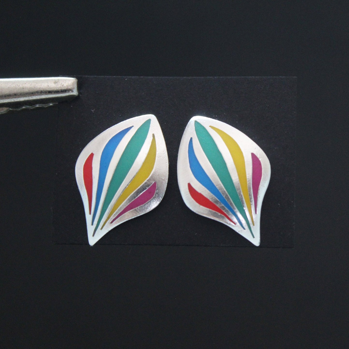 Llamas de colores pendientes en plata 925