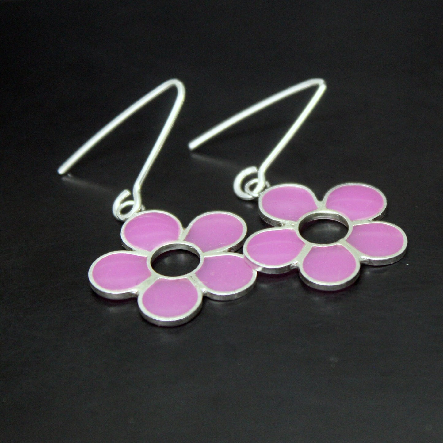 Flores lilas pendientes en plata 925