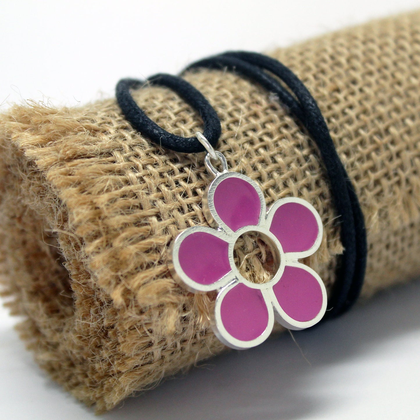 Flor lila colgante de plata 925