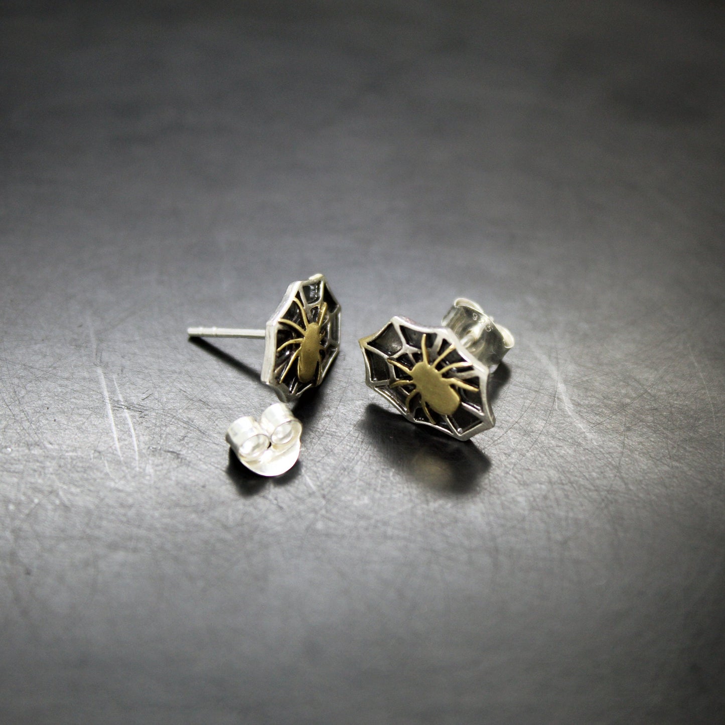 Telarañas con arañas pendientes en plata 925 y latón