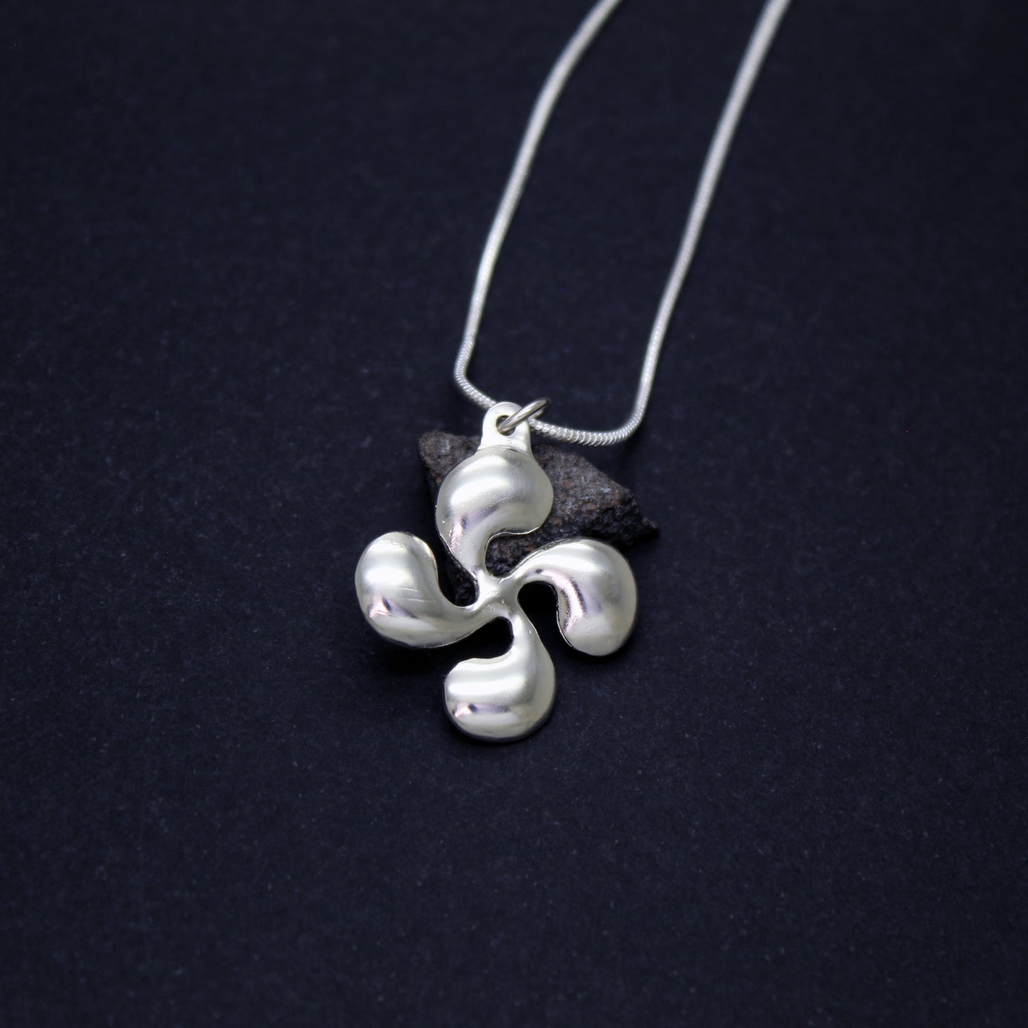 Colgante Lauburu de plata 925