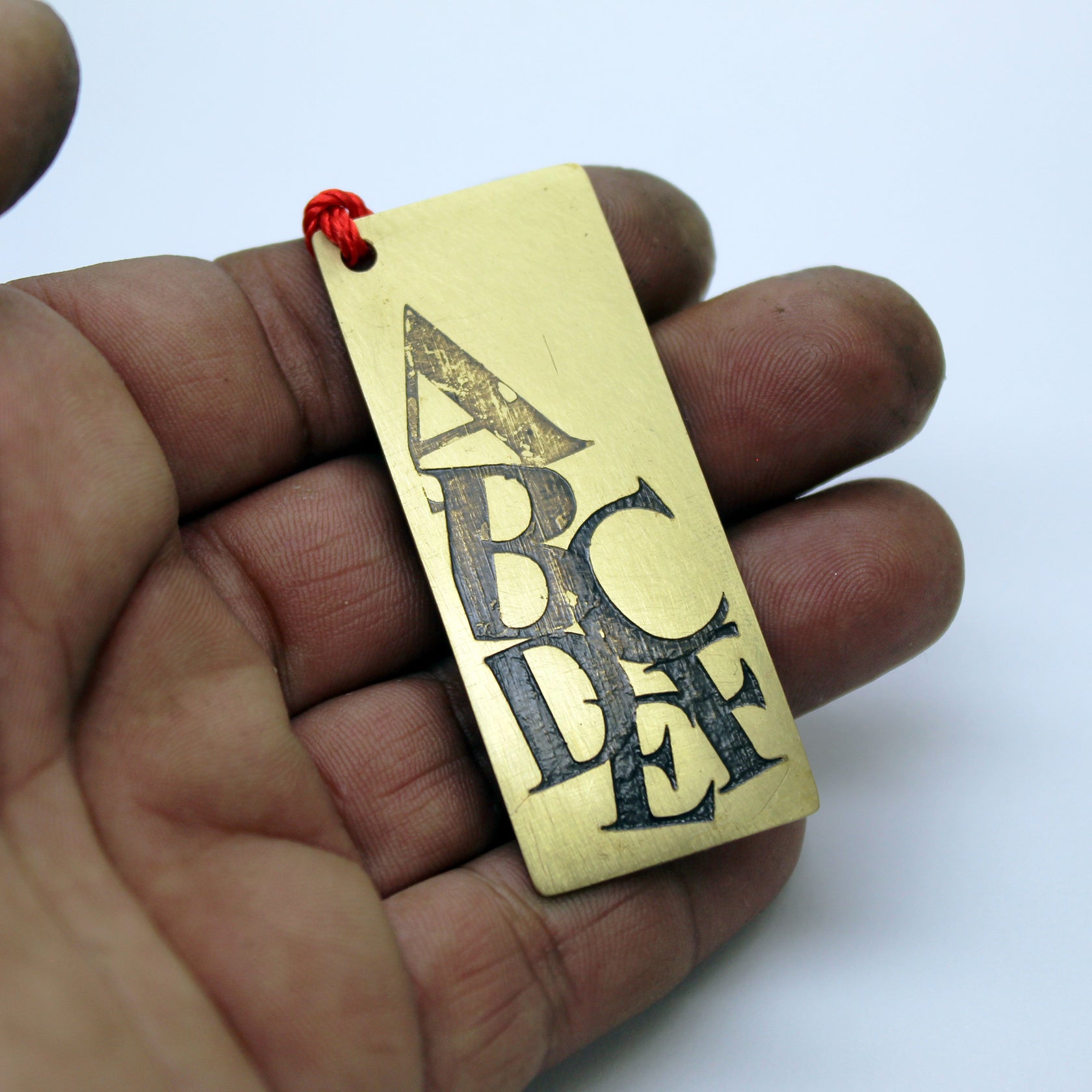 Clip De Latón (letra Desde Lejos