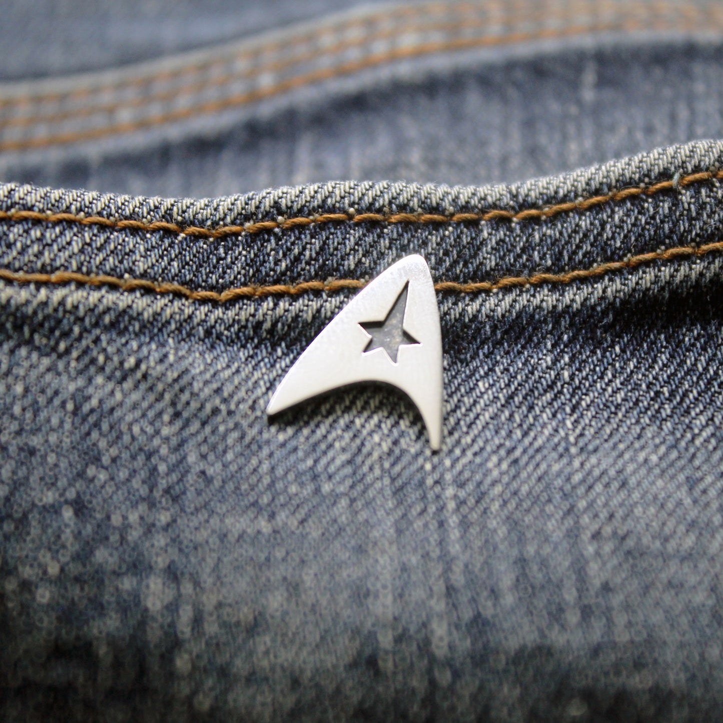 Star Trek Insignia Delta de la Flota Estelar pin en plata 925
