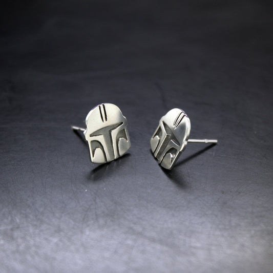 The Mandalorian helmet earrings in 925 silver