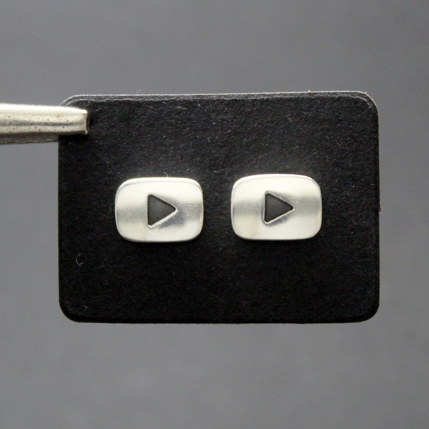 Youtube logo earrings in 925 silver
