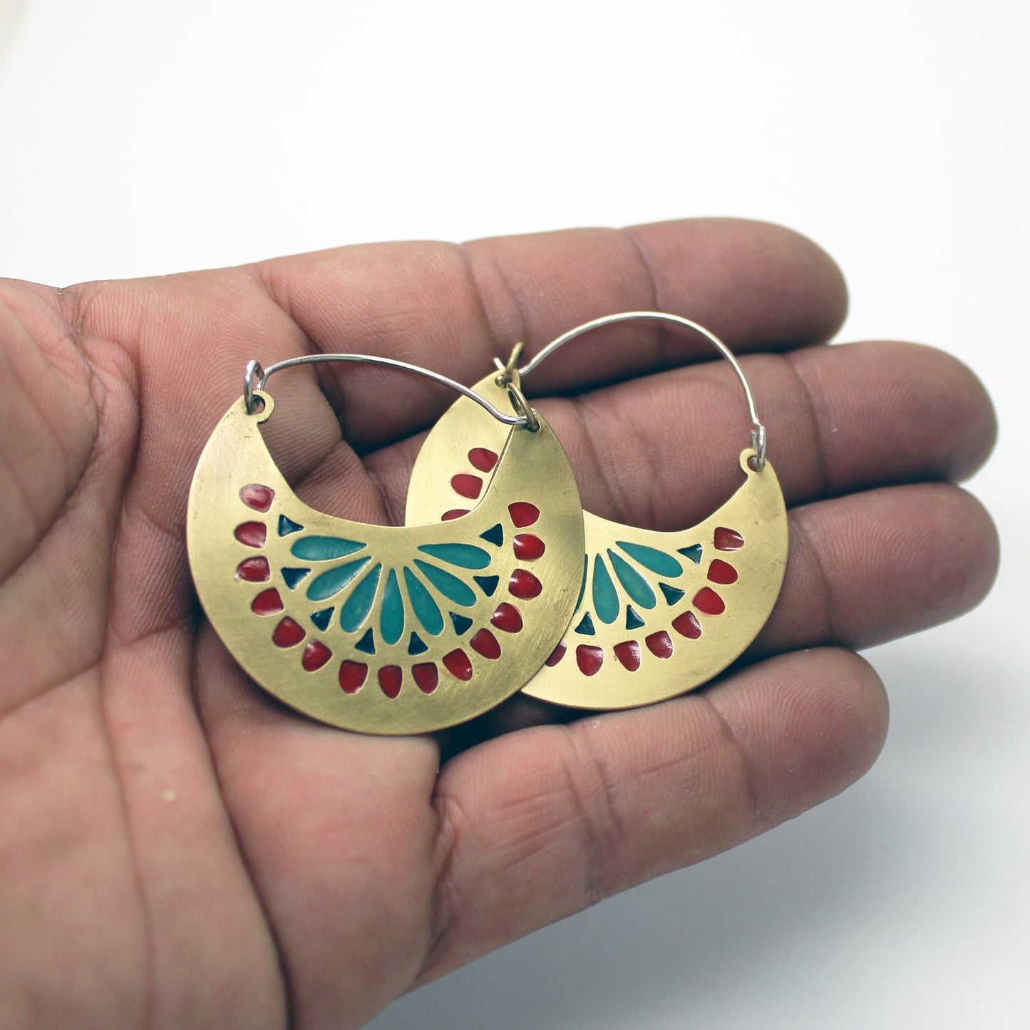 Pendientes de latón y plata 925 "Mandala Aurora" con incrustaciones de resina UV