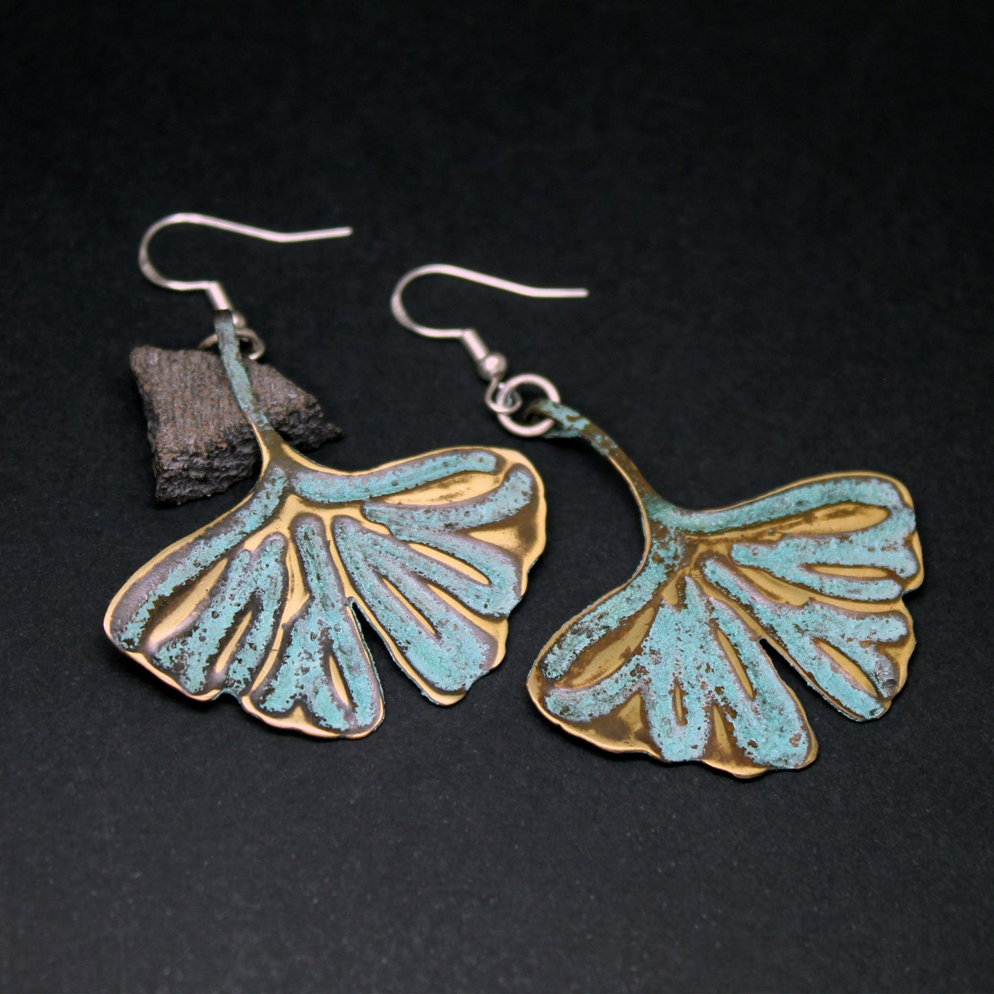 Pendientes hoja de Ginkgo Biloba en latón y plata 925