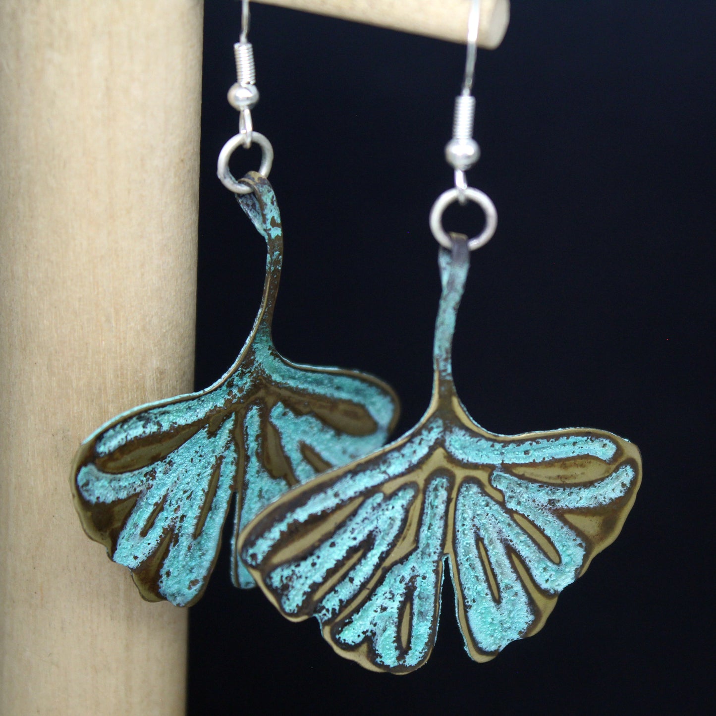 Pendientes hoja de Ginkgo Biloba en latón y plata 925
