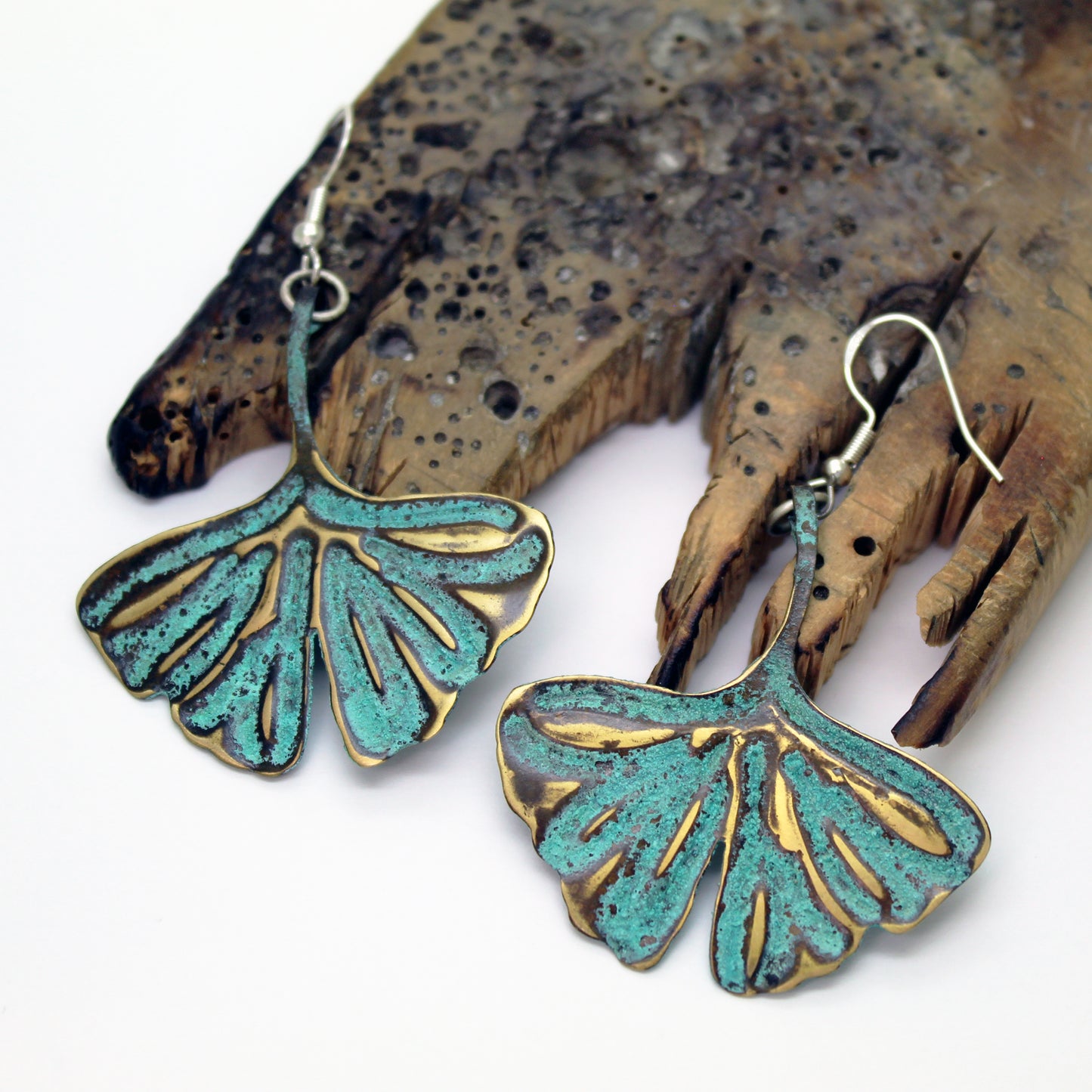 Pendientes hoja de Ginkgo Biloba en latón y plata 925