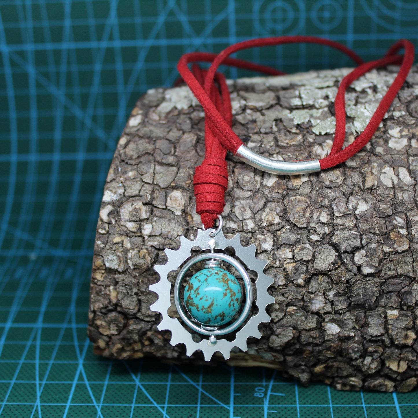 Bonnie's pendant in 925 Silver, leather and turquoise