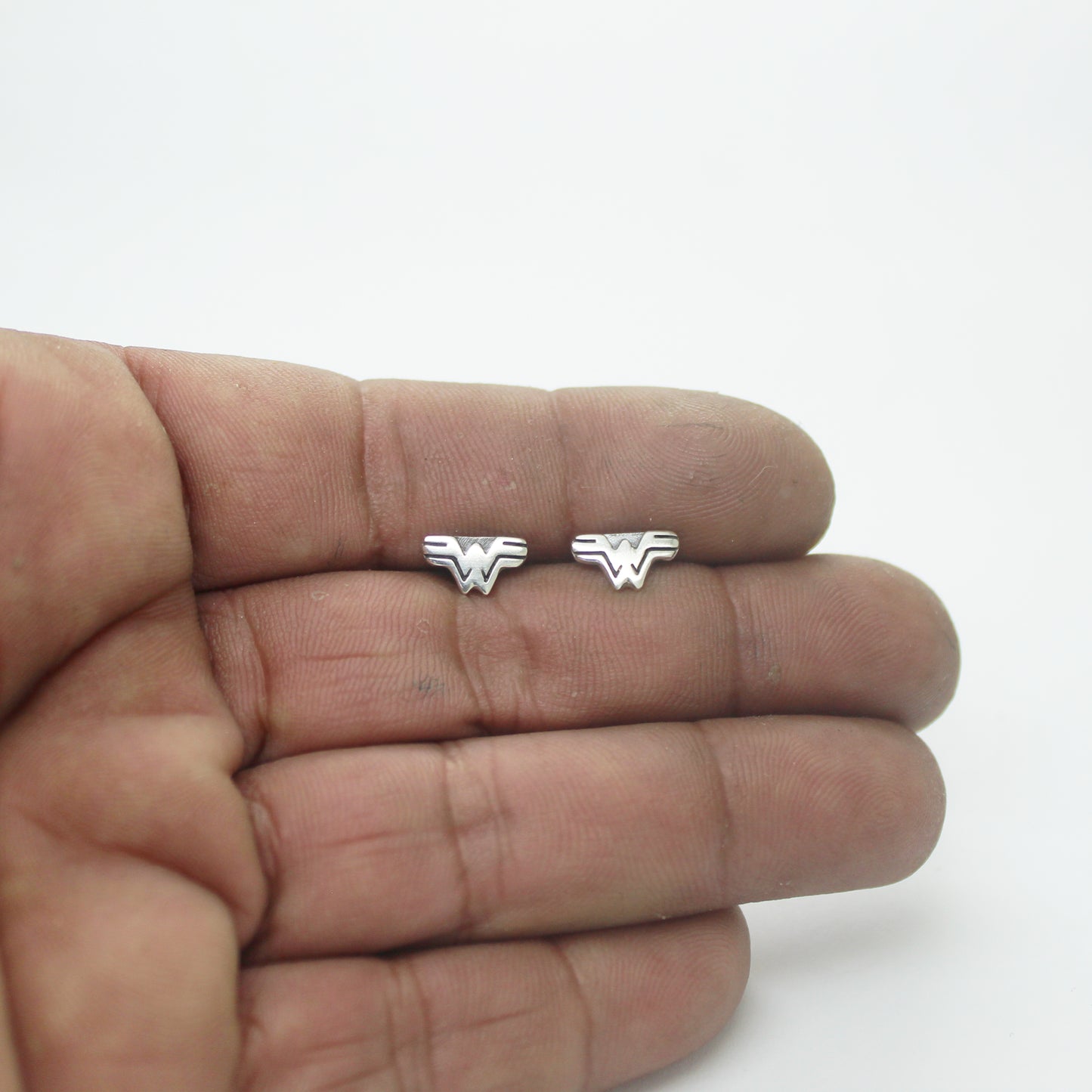 Wonder Woman mini earrings in 925 silver