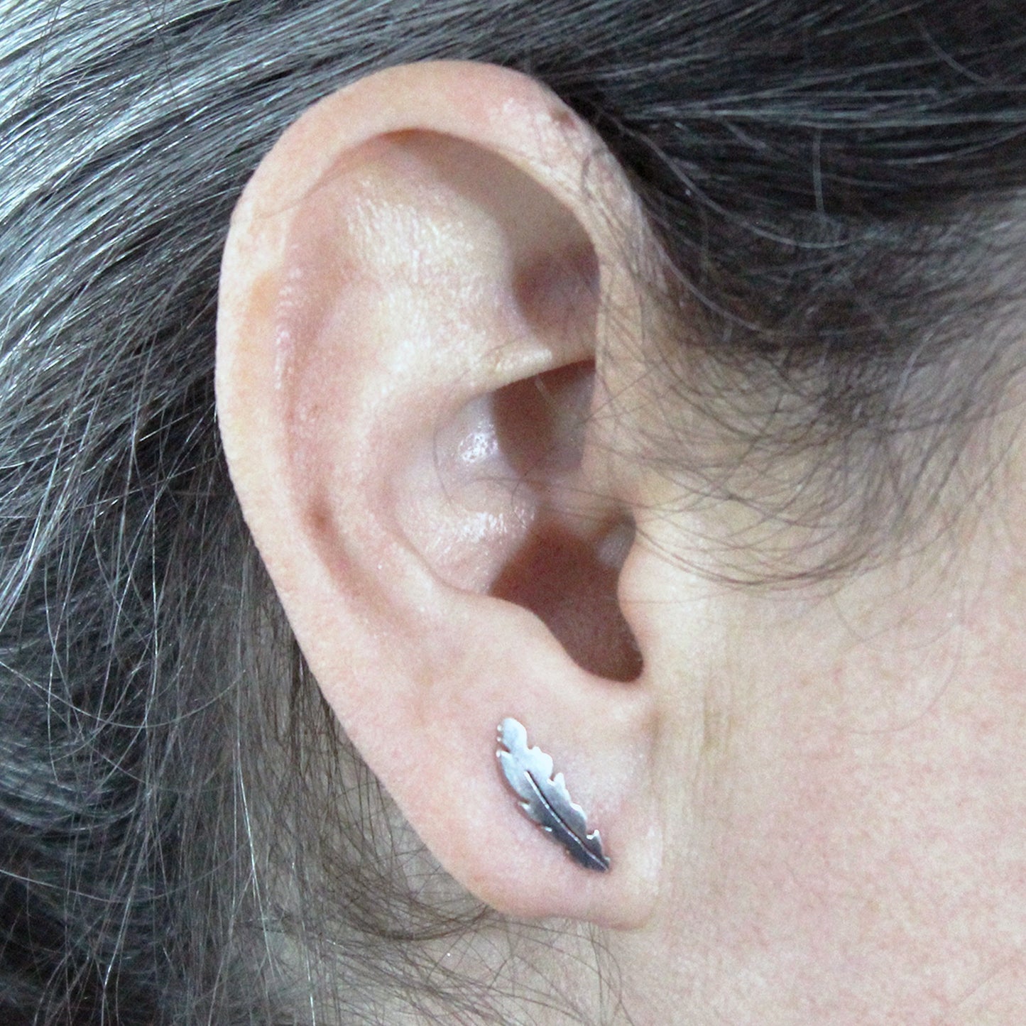 Small 925 silver feather earrings