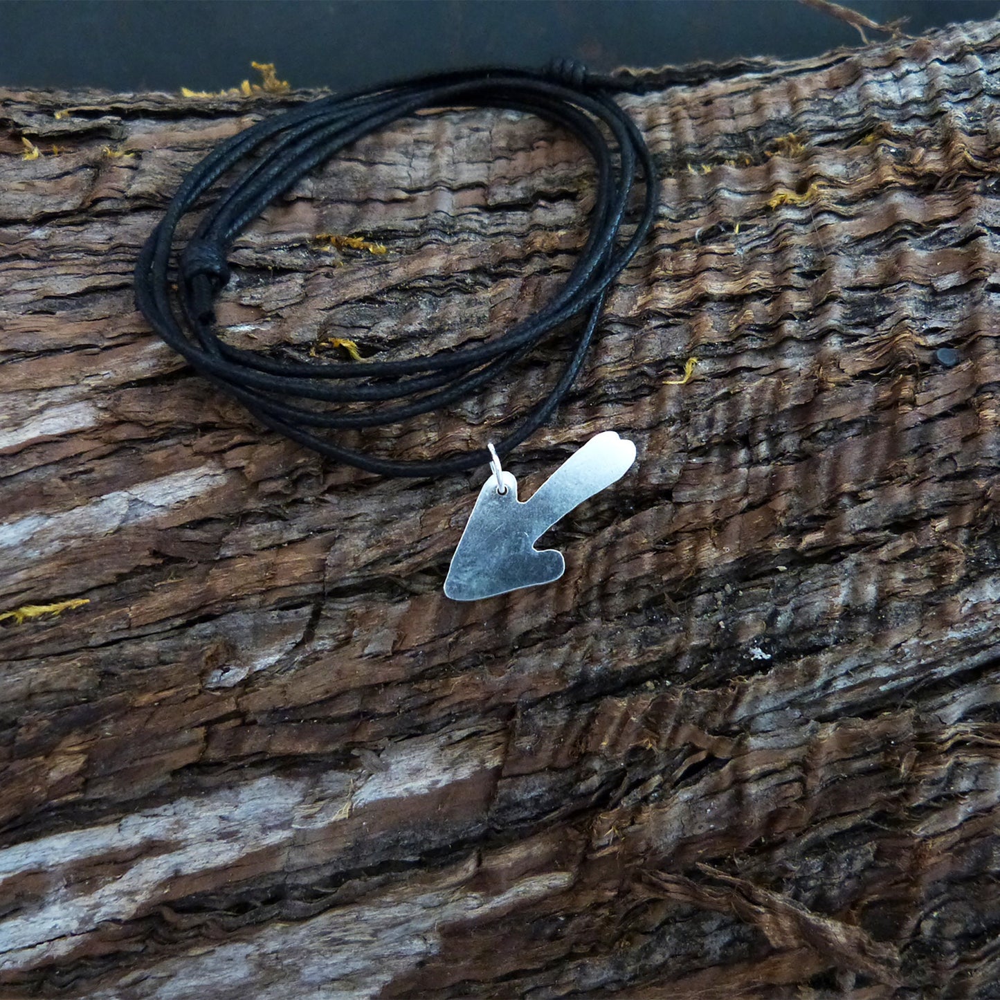 Silver pendant Arrow of the Camino de Santiago